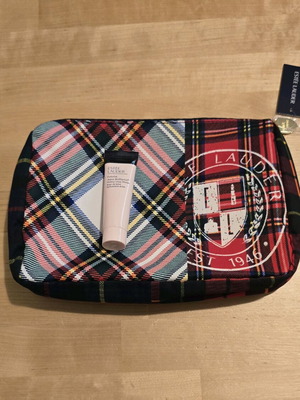 Estee Lauder pouch new with travel size primer