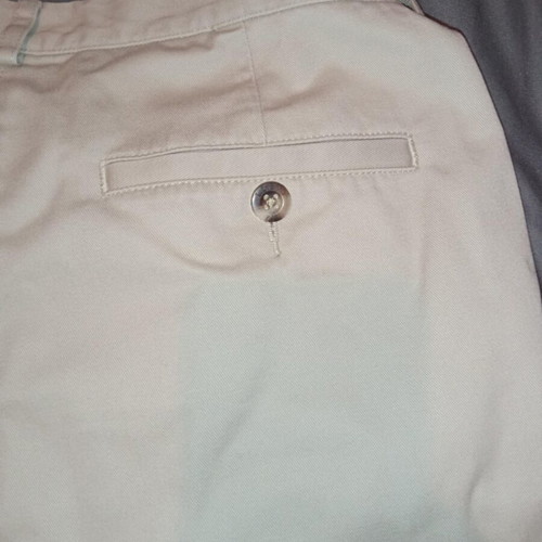 L.L.Bean ladies shorts off-white size XL like new
