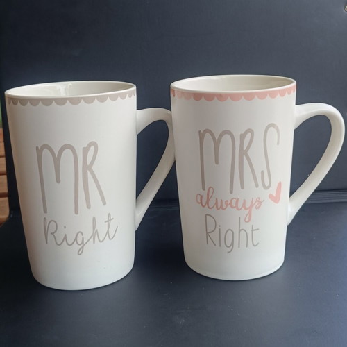 Mr Right & Mrs Always Right mug set like new