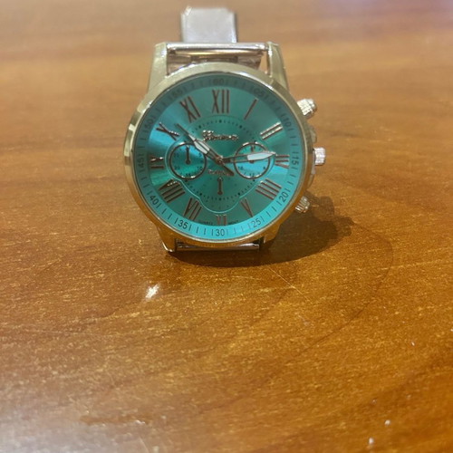 Women's rosegold watch with green dial new