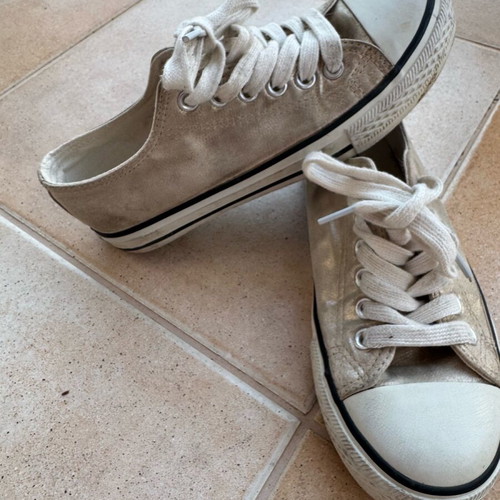 Conguitos kids shoes size 31 like new, sporty, beige gold