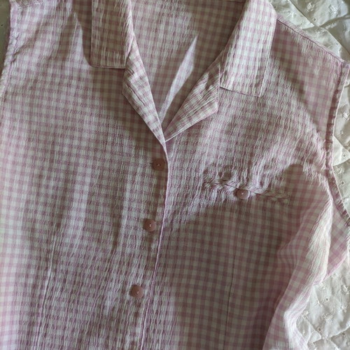 Gingham sleeveless women shirt used, pink and white, size L
