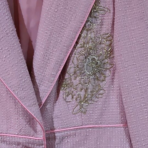 Vero Moda pink fitted women's blazer like new with embroidery