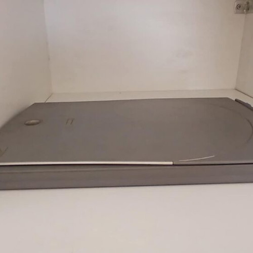 CanonScan LiDE 30 scanner like new
