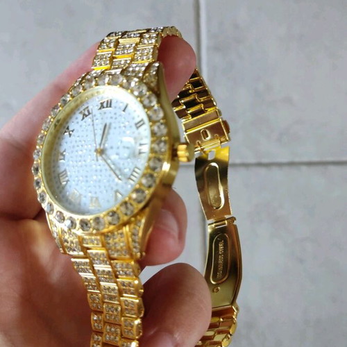 Men's watch new with calendar and sparkling stones, gold color