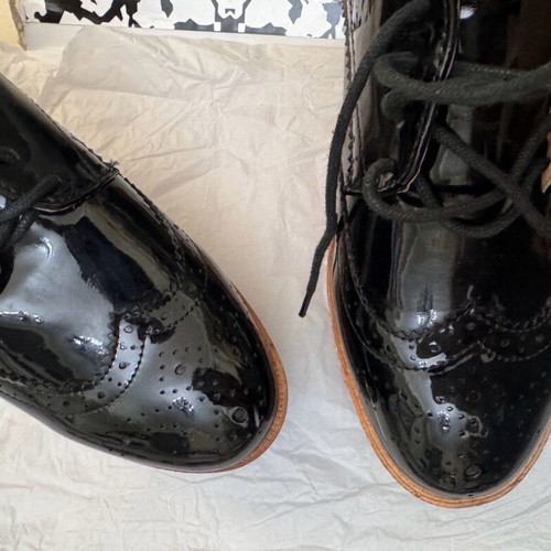 Shiny platform shoes used, size 37, black