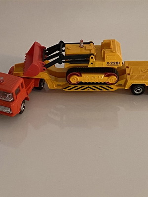 Play Trucks Ελλάς DAF Caterpillar Traxcavator Bulldozer 1:50 used