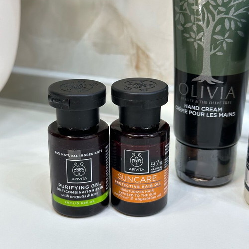 Travel size set with Olivia, Apivita and Phyto Paris products new