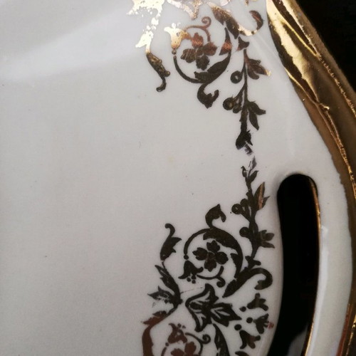 Serving plate used with Fragonard design, pair, 30 cm