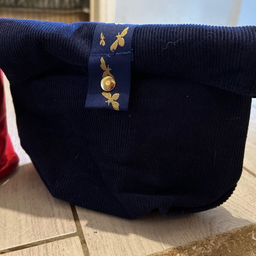 Toiletry bags used, set of 3, blue and red