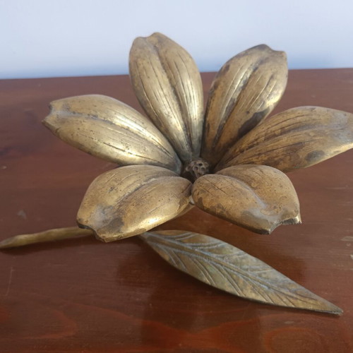 Bronze lotus flower sculpture used, 23 cm length