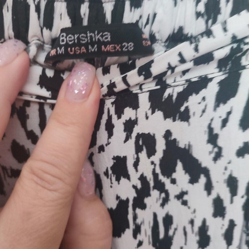 Wide summer pants with pockets Bershka like new, black and white, size M