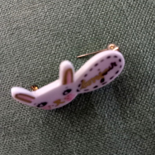 Natacha Plano brooch "bonjour", handmade, white and gold
