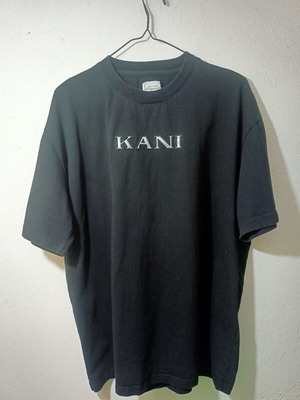 Kani T-shirt like new, black with silver sign, size XL