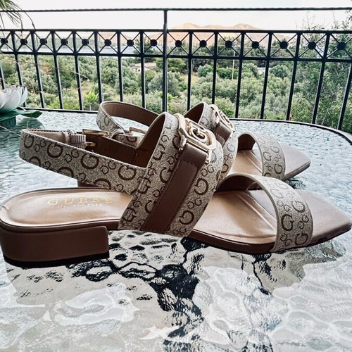 Guess platform sandals like new, size 37, beige and gold