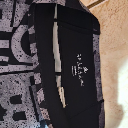 Adidas leggings for girls size XS like new