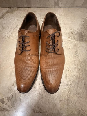 Παπούτσια Guy Laroche καφέ, νούμερο 44, σαν καινούργια