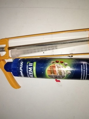 Silicone gun new with free silicone box