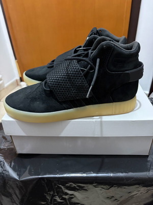 Adidas αθλητικά παπούτσια καινούργια, μέγεθος 44.5, μαύρο και άσπρο