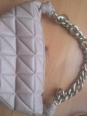 Zara shoulder bag beige with thick chain like new