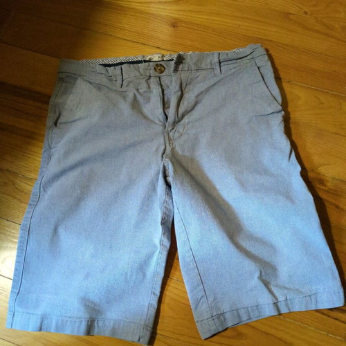 Bizzbee men's bermuda shorts like new, size 40, light blue