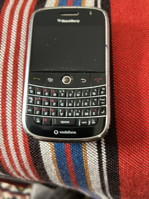 Blackberry 9000 used for spare parts without battery and charger