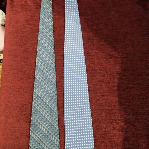 Italian ties Salvatore Ferragamo like new, pack of 2