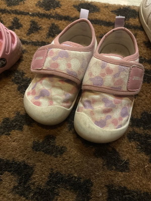 Anatomical shoes used, size 25