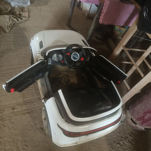 Electric children's car
