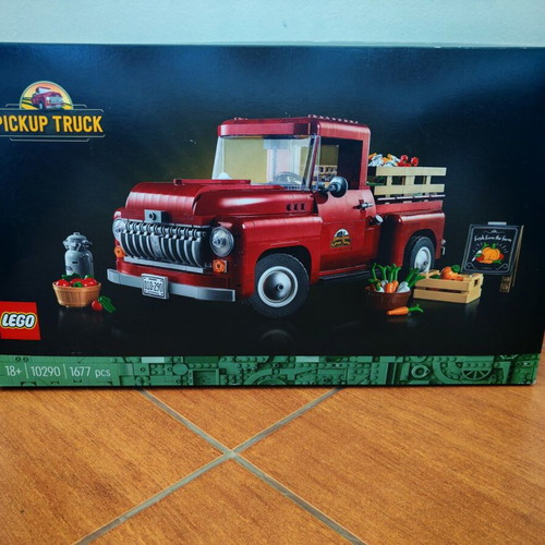 Lego set 10290 Pickup truck like new