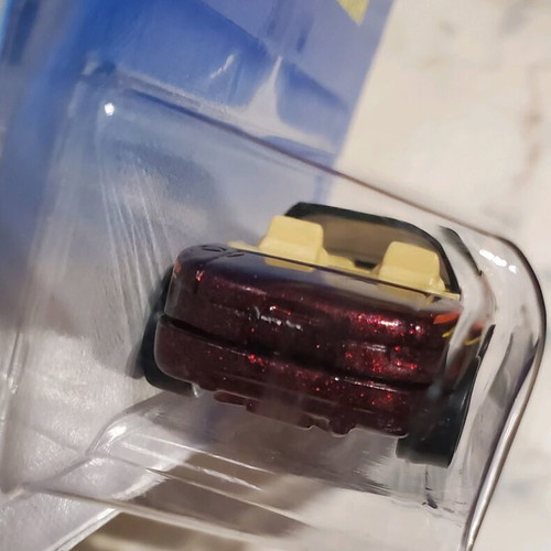 Hot Wheels 1991 Mazda MX-5 Miata sealed