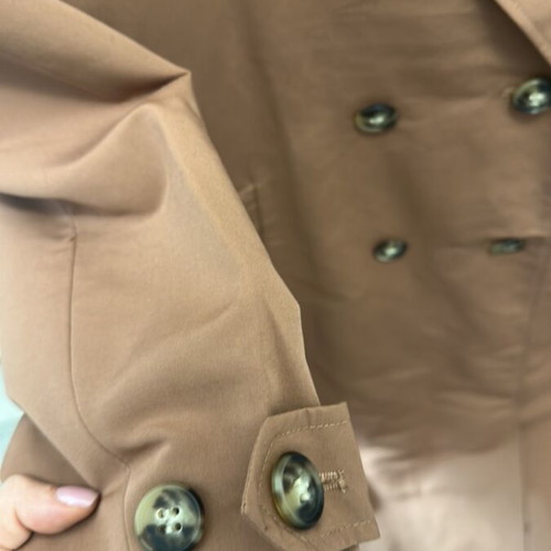Vero Moda trench coat in perfect rotten apple color, medium, like new