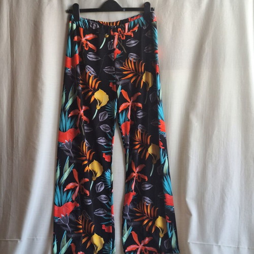 D&D Moda Medium Wide Leg Tropical Summer Pants with Floral Print like new