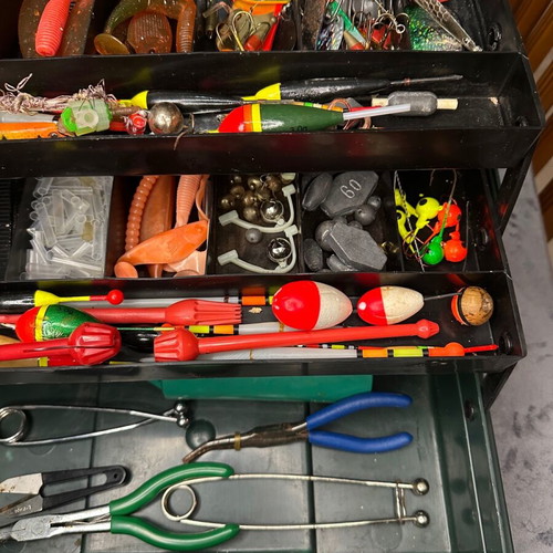 Full Fishing Tackle Box Set used with Tools and Accessories