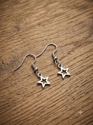 Handmade stainless steel star earrings, silver