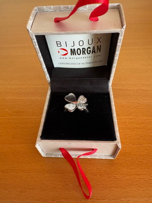 Morgan ring like new, silver with box