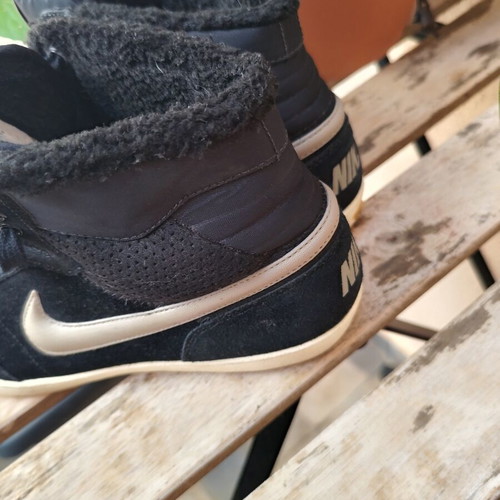 Nike sneakers like new, size 38, black