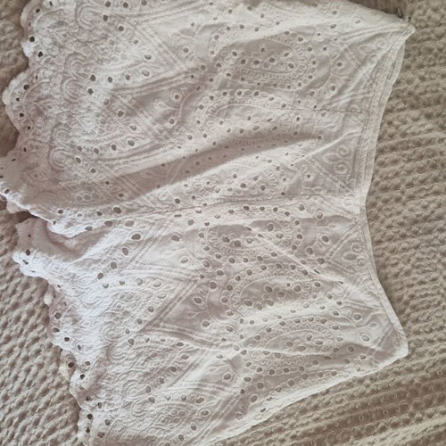 Bsb shorts with lace, like new, size M 38 10, white