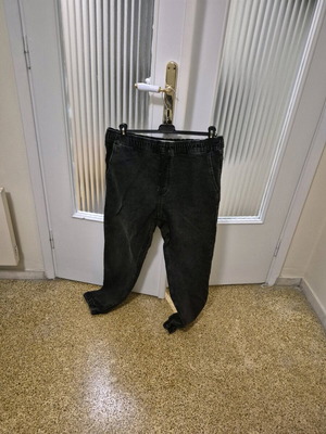 Black denim pants used, size Medium