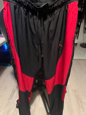 Jordan dri-fit sportswear like new, black and red, size L