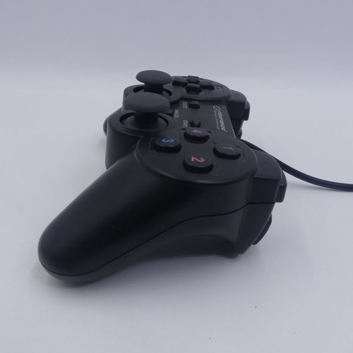 Esperanza EG102 Warrior USB gamepad used for PC with vibration