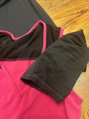 Reebok leggings and Body Talk top used, pink