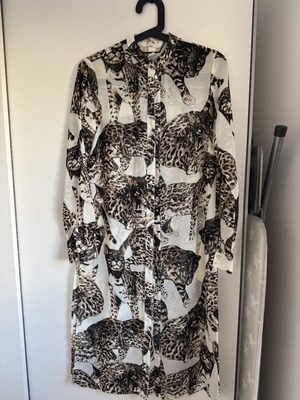 H&M Tunic in animal print like new, beige and brown