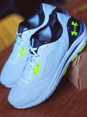 Under Armour Hovr Sonic 5 No 47,5 Καινούργια Άσπρα Αθλητικά Παπούτσια