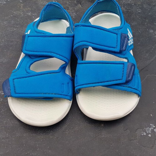 Adidas Altaswim Kids Sandals Size 22 Used