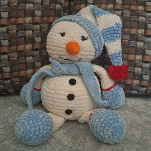 Stylish handmade snowman