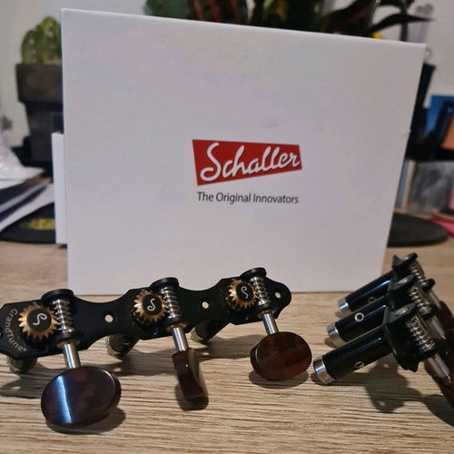 Shaller classical guitar tuning keys like new