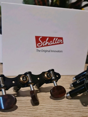 Shaller classical guitar tuning keys like new
