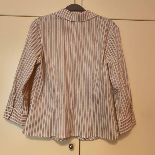 Miss Simbolo shirt medium size, like new, shiny with three-quarter sleeves