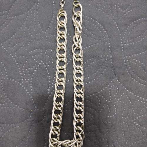 Necklace chain silver like new